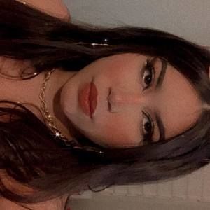 Meet your Posher, Leilianice